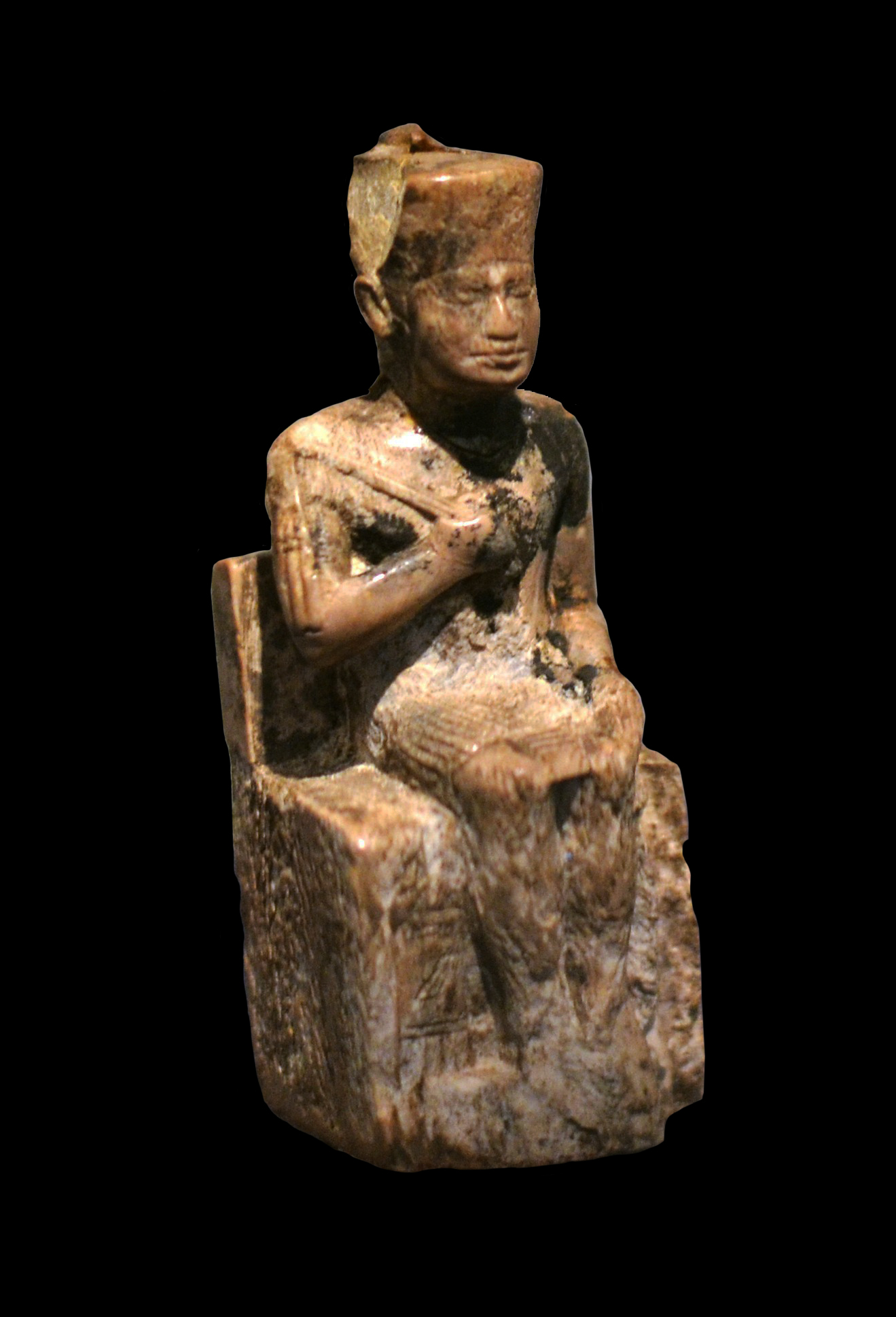 Paraoh Khufu Statue